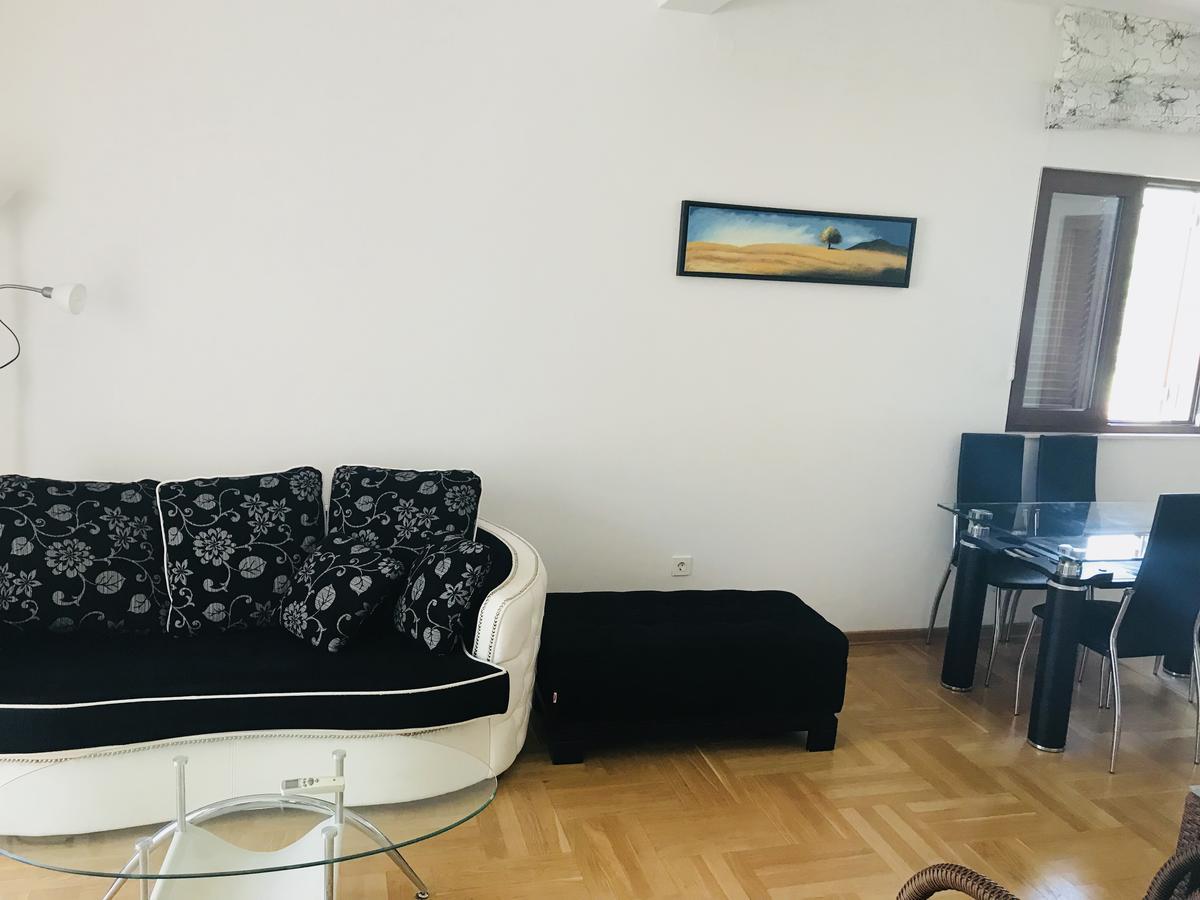 Apartments Sneza Risan Exterior photo